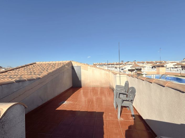 Image No.16-2 Bed Townhouse for sale