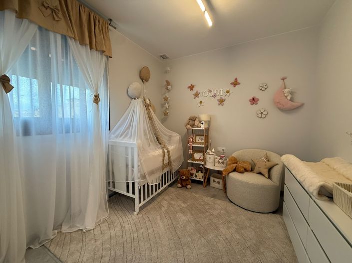 Image No.10-3 Bed Apartment for sale
