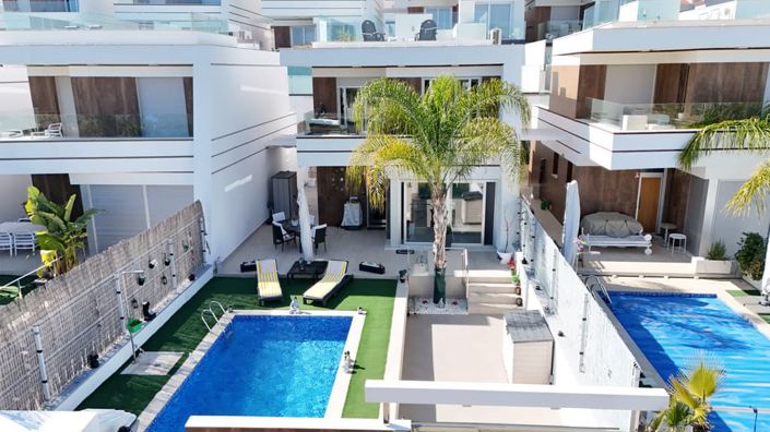 Image No.3-3 Bed Villa for sale