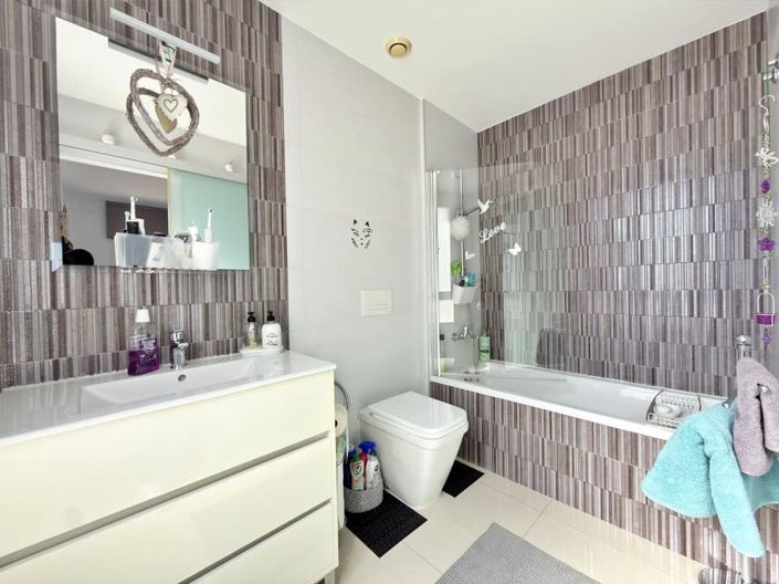 Image No.33-3 Bed Villa for sale