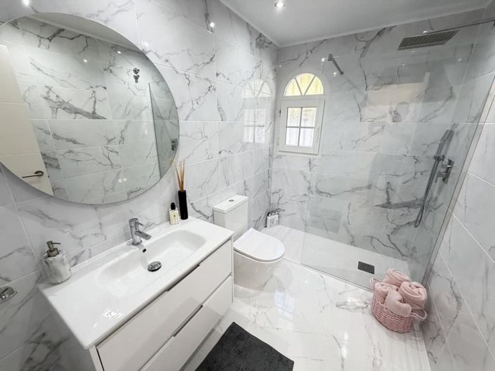 Image No.17-3 Bed Villa for sale