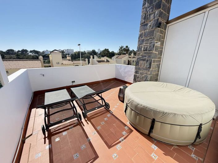 Image No.8-3 Bed Villa for sale