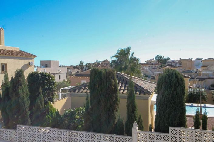 Image No.10-3 Bed Villa for sale