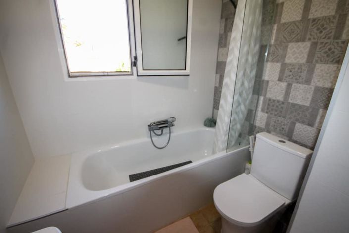 Image No.27-3 Bed Villa for sale