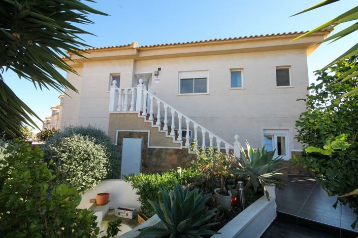 Image No.8-3 Bed Villa for sale