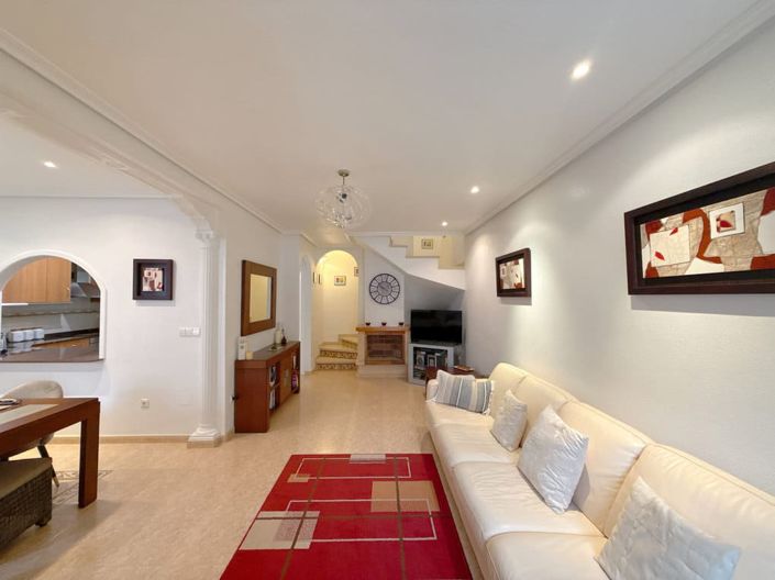 Image No.6-2 Bed Townhouse for sale