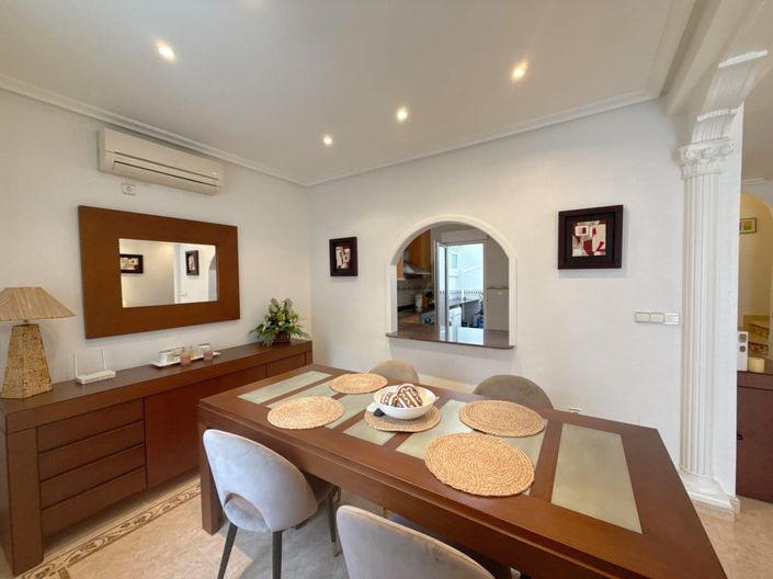 Image No.7-2 Bed Townhouse for sale