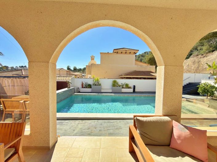 Image No.10-4 Bed Villa for sale