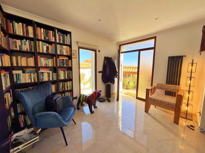 Image No.11-4 Bed Villa for sale