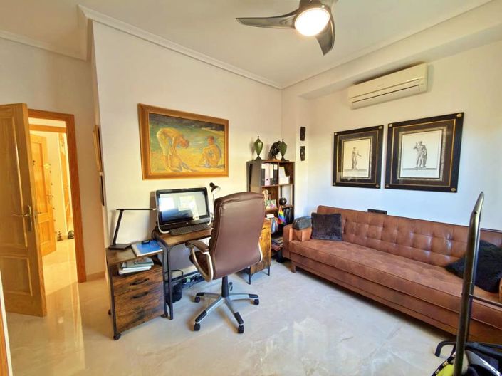 Image No.27-4 Bed Villa for sale