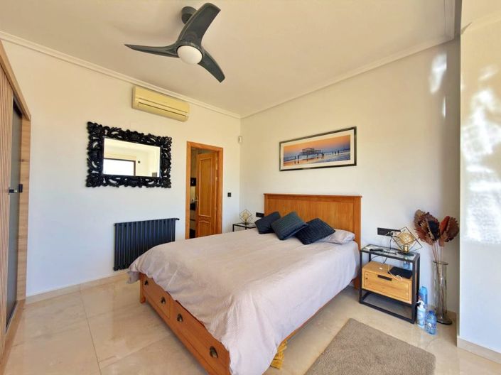 Image No.31-4 Bed Villa for sale