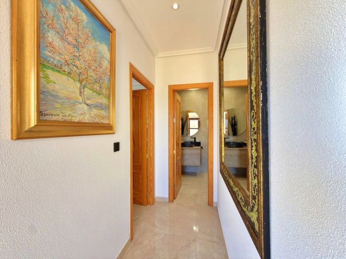 Image No.41-4 Bed Villa for sale