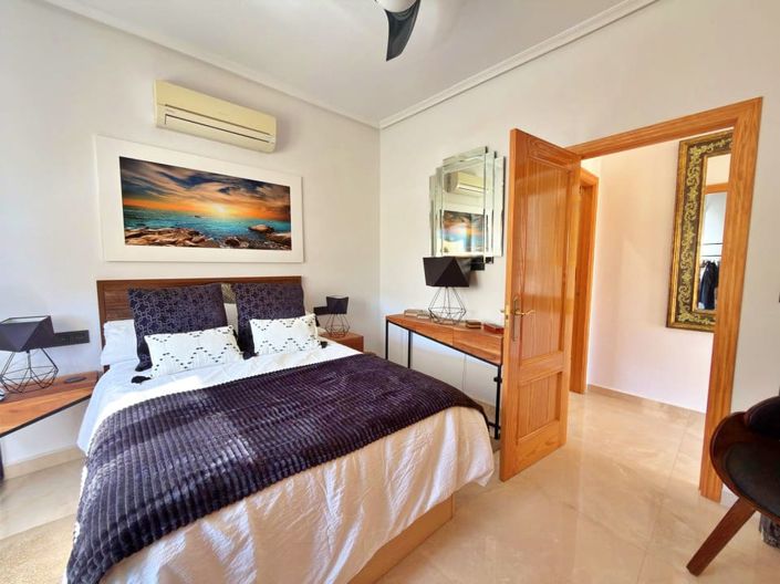 Image No.42-4 Bed Villa for sale