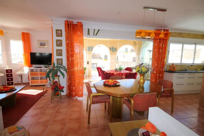 Image No.18-4 Bed Villa for sale