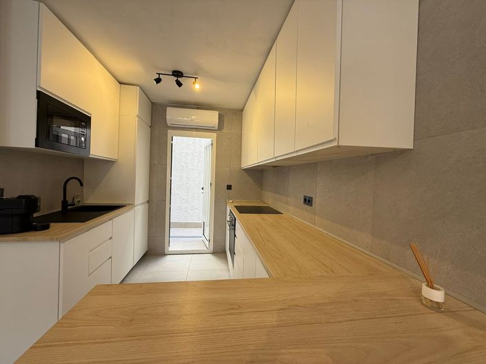 Image No.9-2 Bed Apartment for sale