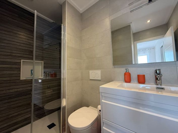 Image No.14-2 Bed Apartment for sale