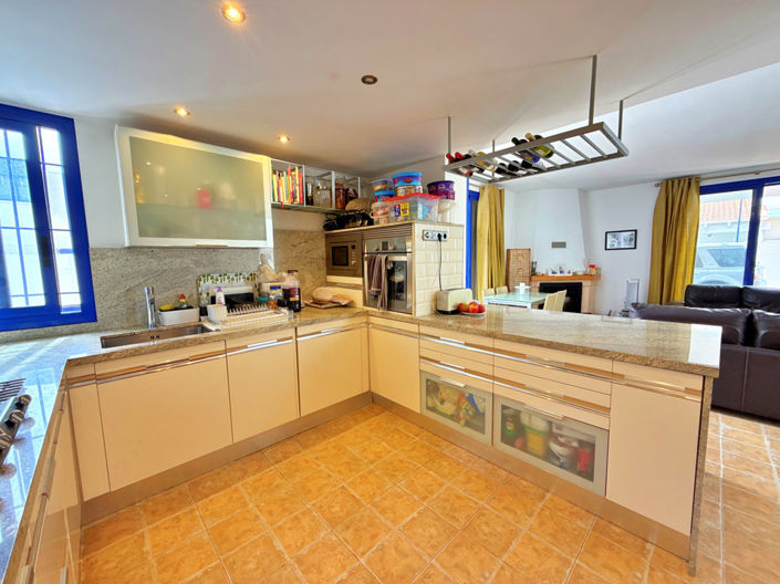 Image No.13-3 Bed Villa for sale