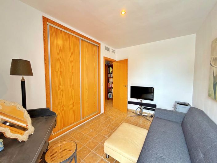 Image No.18-3 Bed Villa for sale