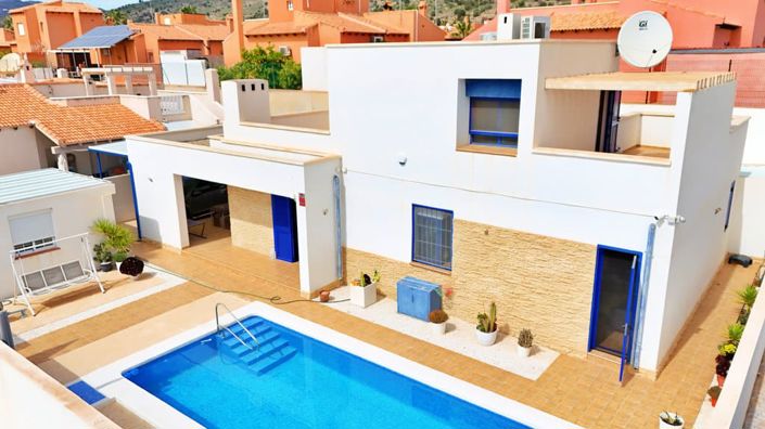 Image No.2-3 Bed Villa for sale