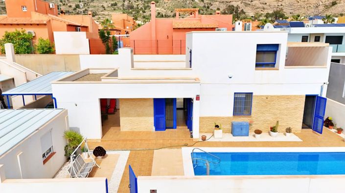 Image No.3-3 Bed Villa for sale