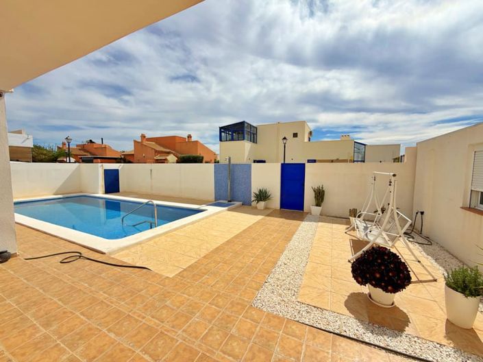 Image No.31-3 Bed Villa for sale