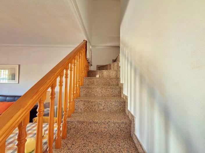 Image No.12-3 Bed Townhouse for sale