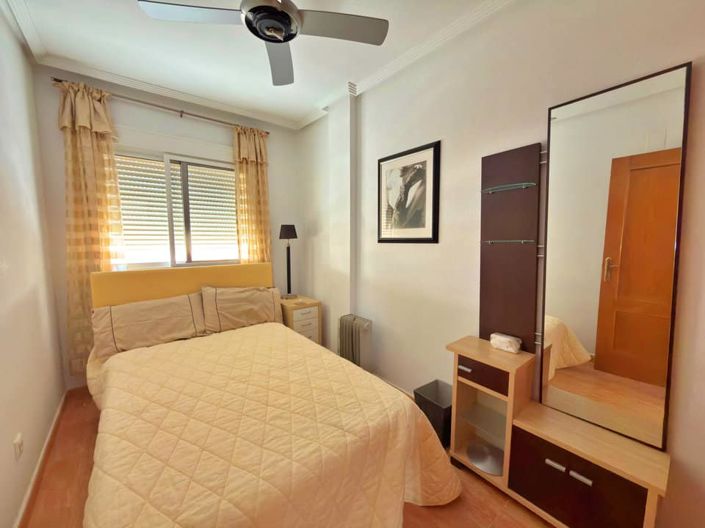 Image No.14-3 Bed Townhouse for sale