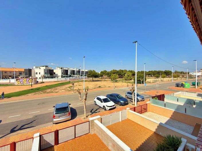 Image No.4-3 Bed Townhouse for sale