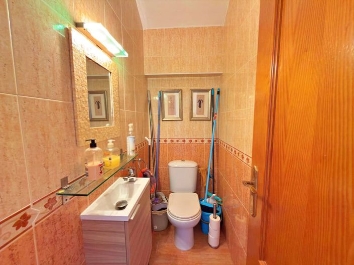 Image No.8-3 Bed Townhouse for sale