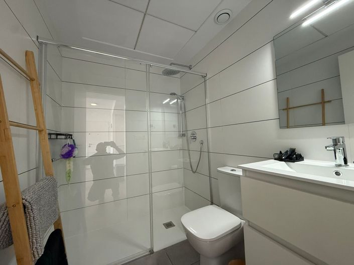 Image No.16-2 Bed Apartment for sale