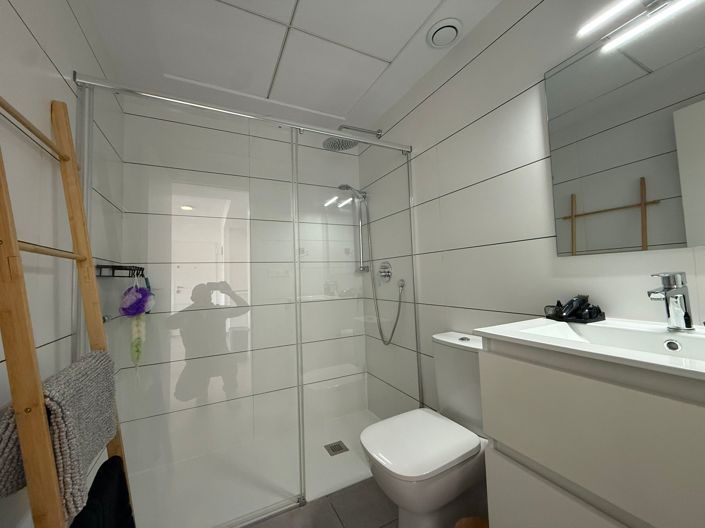 Image No.16-2 Bed Apartment for sale