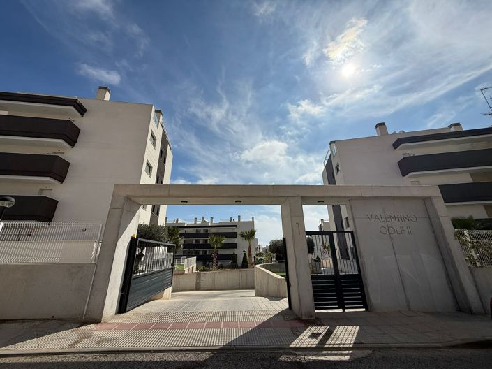 Image No.20-2 Bed Apartment for sale