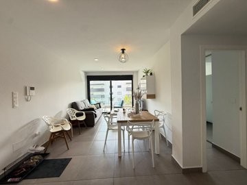 whatsapp-image-2026-03-02-at-1113044