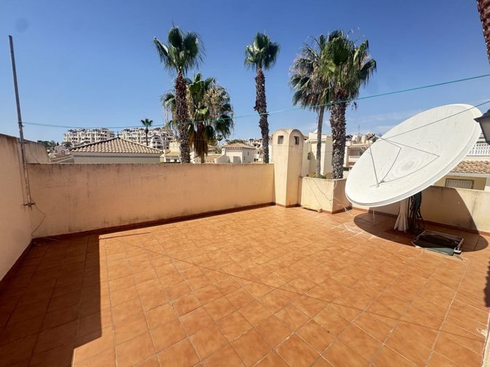 Image No.20-3 Bed Villa for sale