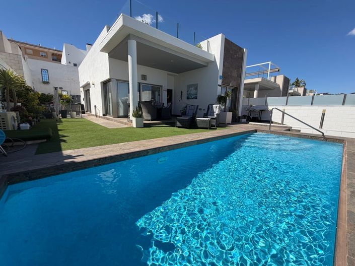 Image No.2-Villa de 3 chambres à vendre à Villamartin