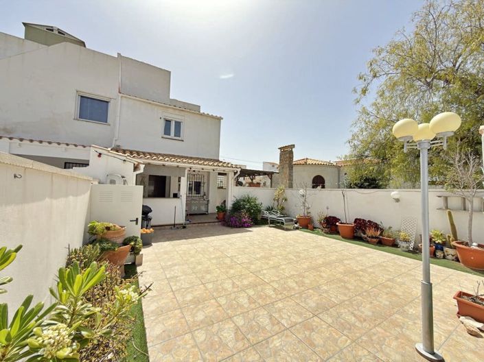 Image No.16-Maison de ville de 3 chambres à vendre à Villamartin