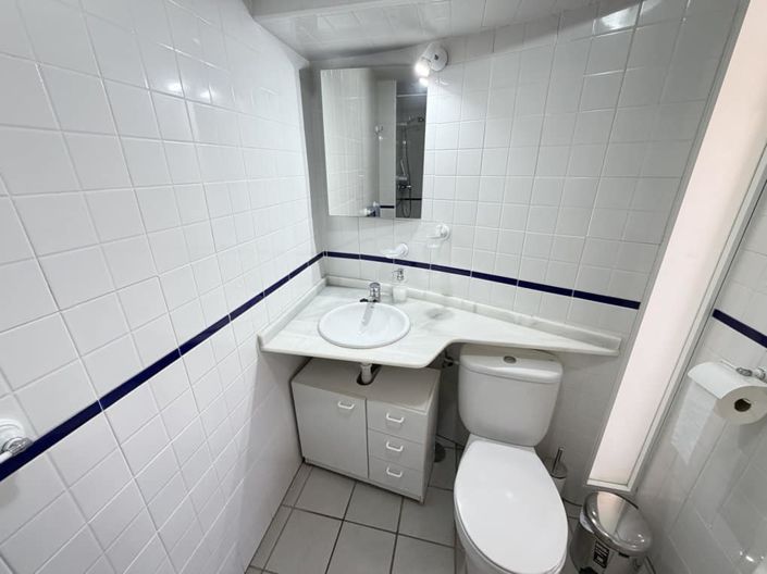 Image No.24-2 Bed Apartment for sale