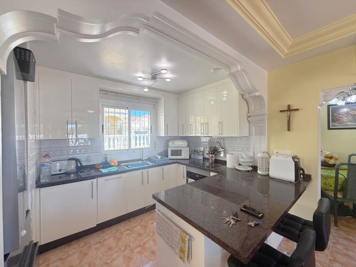 Image No.10-3 Bed Villa for sale