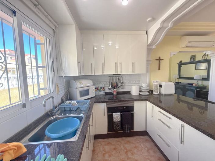 Image No.11-3 Bed Villa for sale