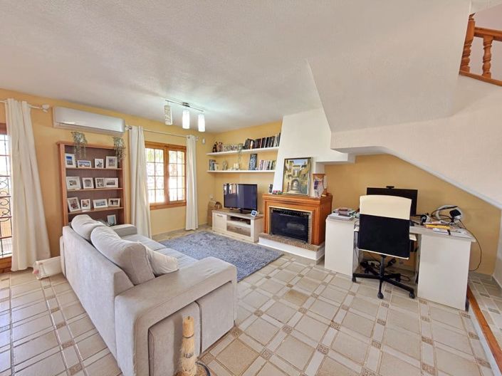 Image No.13-3 Bed Townhouse for sale