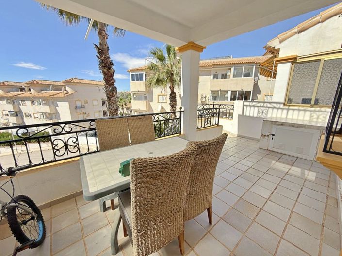 Image No.17-3 Bed Townhouse for sale