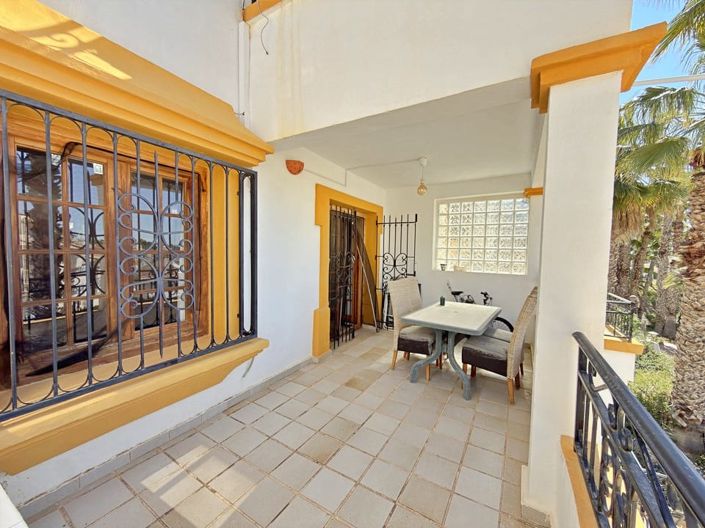 Image No.18-3 Bed Townhouse for sale