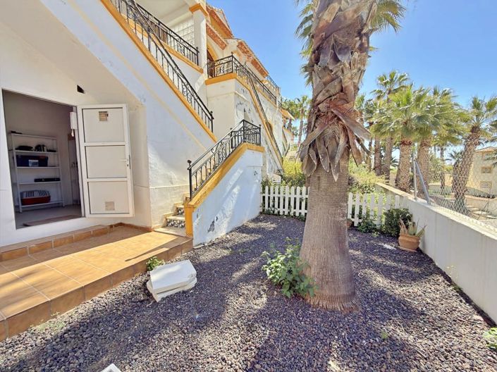 Image No.21-3 Bed Townhouse for sale