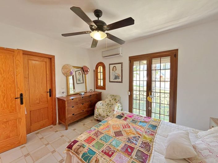 Image No.26-3 Bed Townhouse for sale