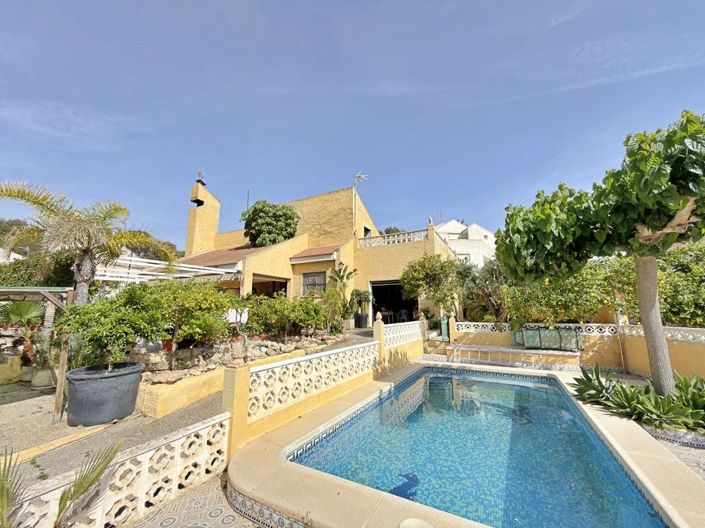 Image No.2-3 Bed Villa for sale