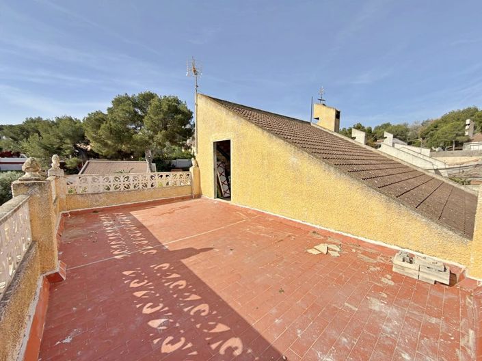 Image No.25-3 Bed Villa for sale