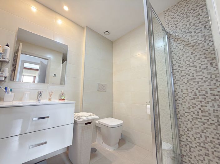 Image No.30-3 Bed Apartment for sale