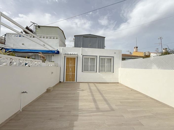Image No.2-3 Bed Townhouse for sale