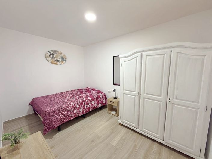 Image No.8-3 Bed Townhouse for sale