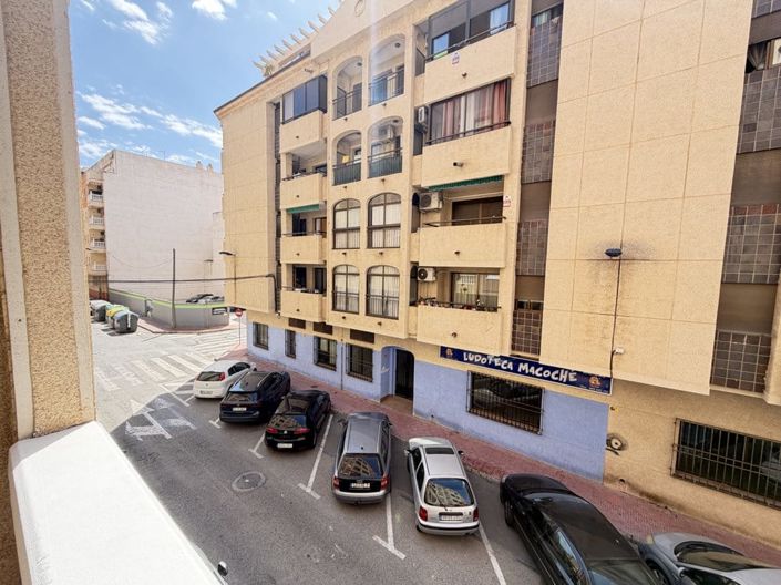 Image No.9-2 Bed Apartment for sale